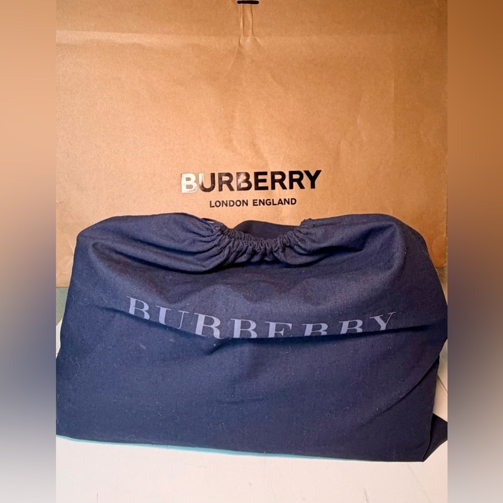 Burberry Vintage Leather Shoulder Bag | Nova Check Lining w/DB | Viral 20K Views - Picture 17 of 17
